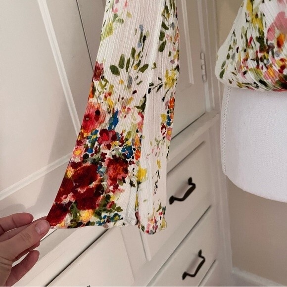 Love Stitch Floral Wrap Blouse with Crochet Design - Picture 3 of 9